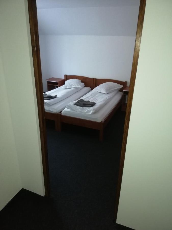 Cabana Cascada Cailor Hotel Borşa Quarto foto